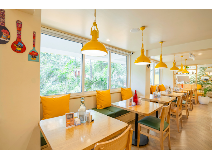 BLOOM HOTEL DONA PAULA GOA